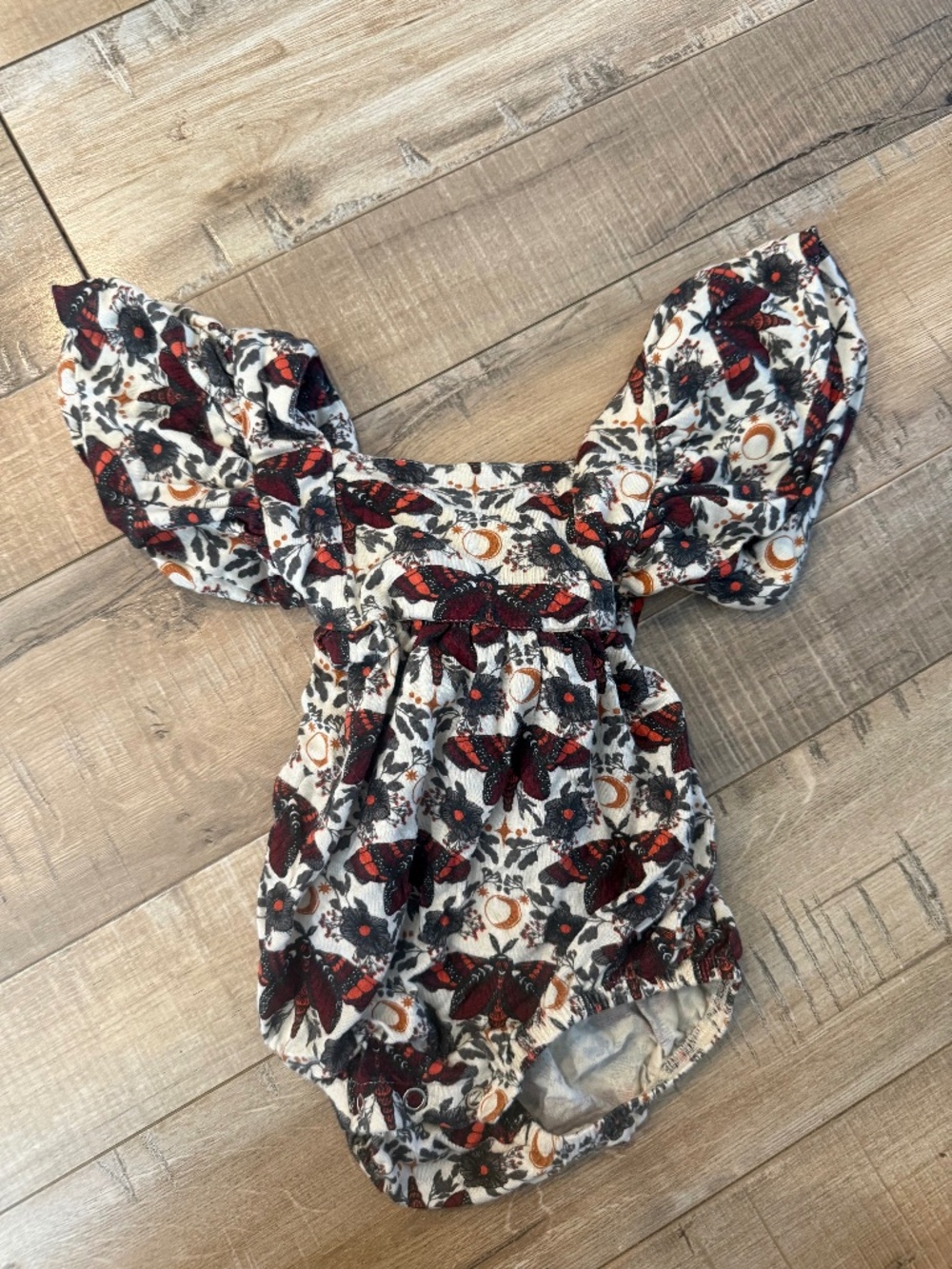 Kate Quinn Ruffle Strap Bubble Bodysuit Onesie Dark Butterly Night Red 6-12